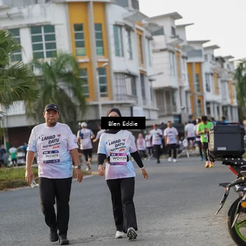 Runner Photo 7837779