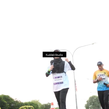 Runner Photo 7837793
