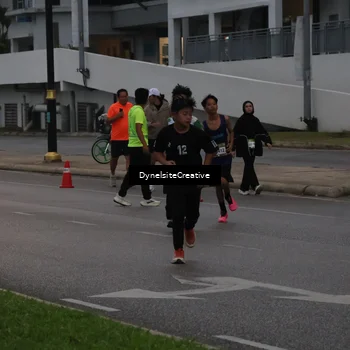 Runner Photo 7837828