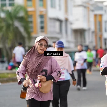Runner Photo 7837854