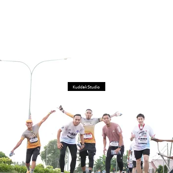 Runner Photo 7837880