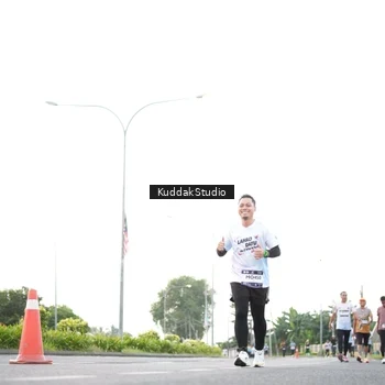 Runner Photo 7837883