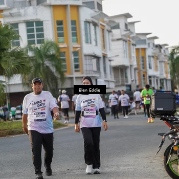 Runner Photo 7837916