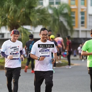 Runner Photo 7837926