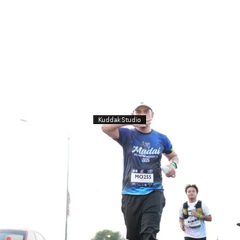 Runner Photo 7837944