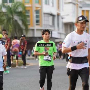 Runner Photo 7838048