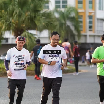 Runner Photo 7838068