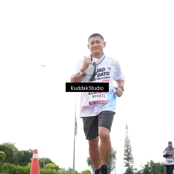 Runner Photo 7838101