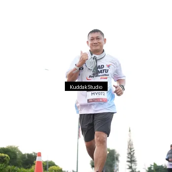 Runner Photo 7838104