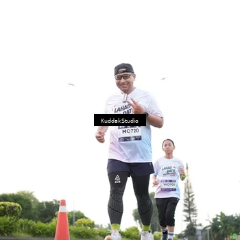 Runner Photo 7838112