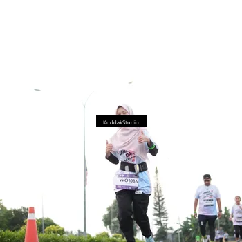 Runner Photo 7838136