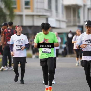 Runner Photo 7838235