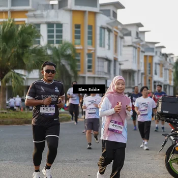 Runner Photo 7838250