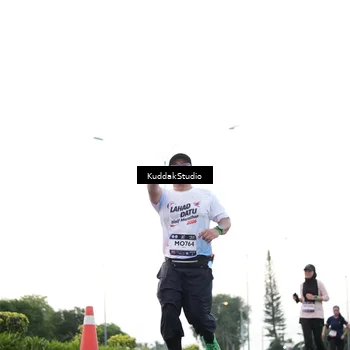 Runner Photo 7838256