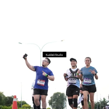 Runner Photo 7838298