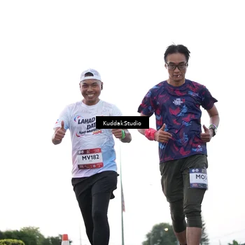 Runner Photo 7838364
