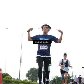 Runner Photo 7838384