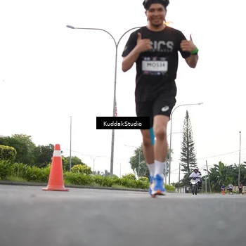 Runner Photo 7838397