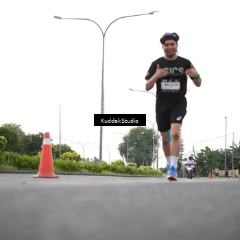 Runner Photo 7838398