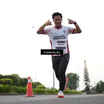 Runner Photo 7838435