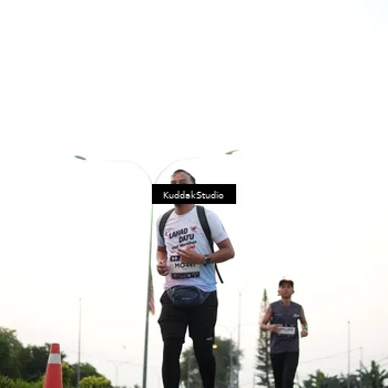 Runner Photo 7838559