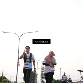 Runner Photo 7838587