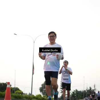 Runner Photo 7838646