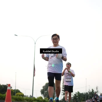 Runner Photo 7838651