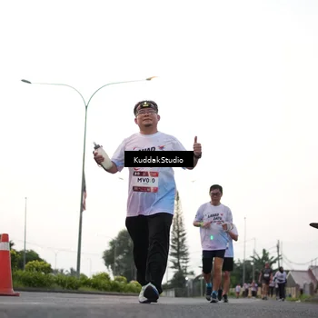 Runner Photo 7838653
