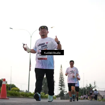 Runner Photo 7838655