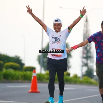 Runner Photo 7838681