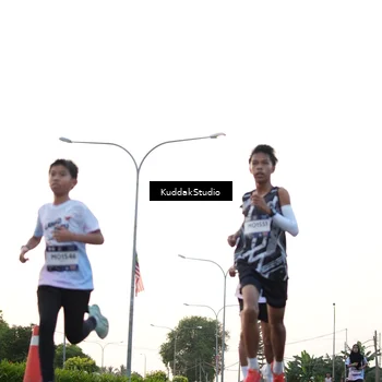 Runner Photo 7838866