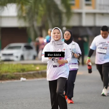 Runner Photo 7838867