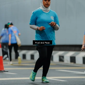 Runner Photo 7838915