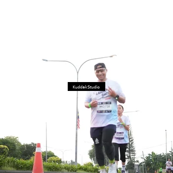 Runner Photo 7838960