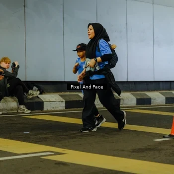 Runner Photo 7839231