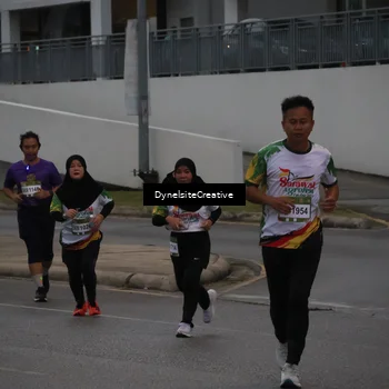 Runner Photo 7839536