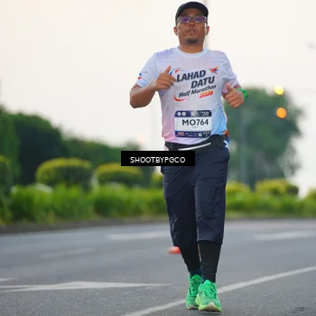 Runner Photo 7839731