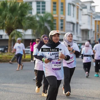 Runner Photo 7840030