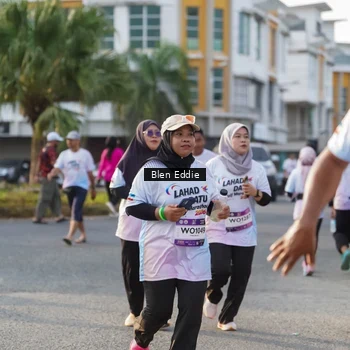 Runner Photo 7840049