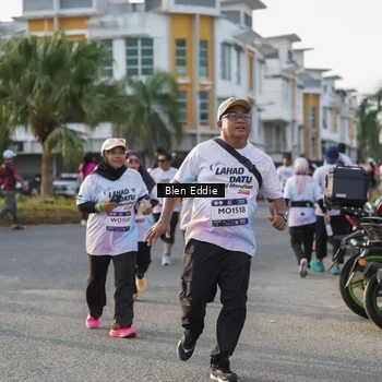 Runner Photo 7840051