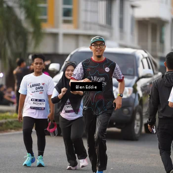 Runner Photo 7840082