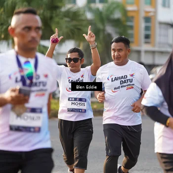 Runner Photo 7840109