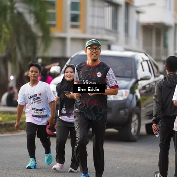 Runner Photo 7840153