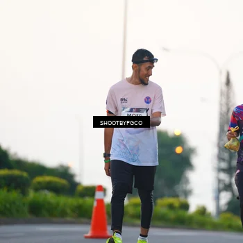 Runner Photo 7840171