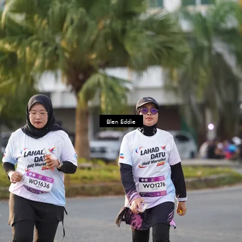 Runner Photo 7840312
