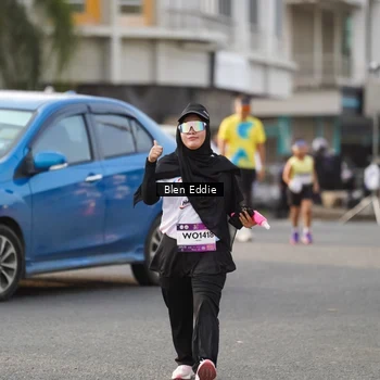 Runner Photo 7840374