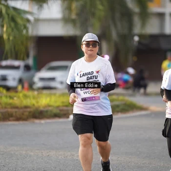 Runner Photo 7840383