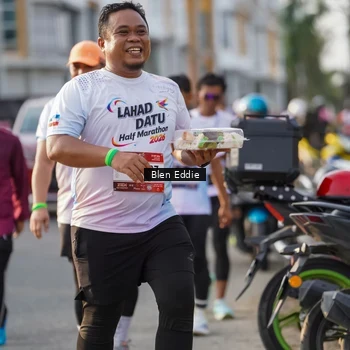 Runner Photo 7840396