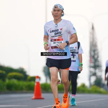 Runner Photo 7840432